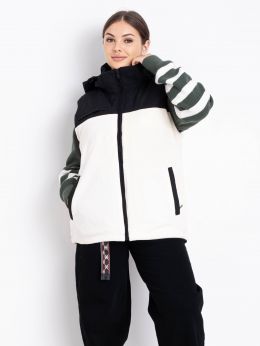 2305-104 белая женская жилетка (синтепон, 4 ед. размеры полубатал:L. XL. 2XL. 3XL) фото