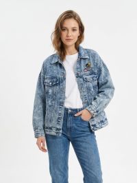 0686 блакитна жіноча джинсова куртка (Cotton, ґудзики, 5 од, універсальний розмір норма-напівбатал: M/XL) фото