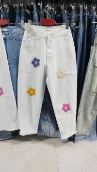 купить 2022# белые женские стрейчевые джинсы New Jeans (6 ед, размеры норма: 26-31) выдача на следующий день оптом