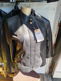 0028*  черная женская куртка (экокожа, 7 ед. размеры норма: S. M. L. XL. 2XL. 3XL. 4XL) выдача на следующий день фото