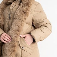 купить 8125-3* БЕЖЕВАЯ куртка женская полубатальная с капюшоном на синтепоне ВЫДАЧА НА СЛЕДУЮЩИЙ ДЕНЬ (5 ед. размеры: 48.50.52.54.56) оптом